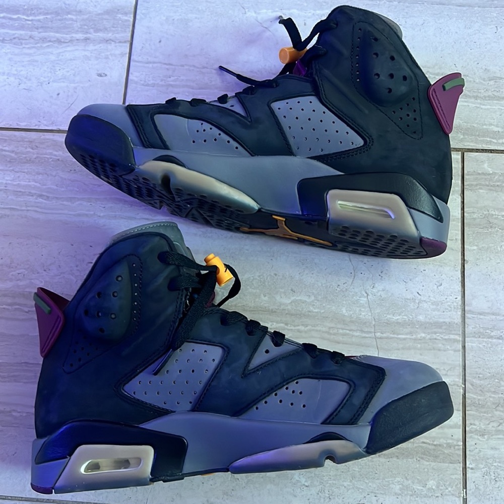 Jordan 6 - Picture 2 of 5